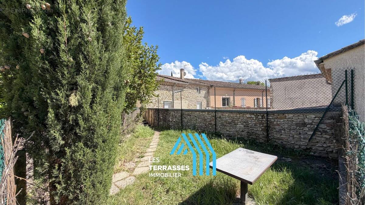 Appartement à SAINT-GERVAIS-SUR-ROUBION