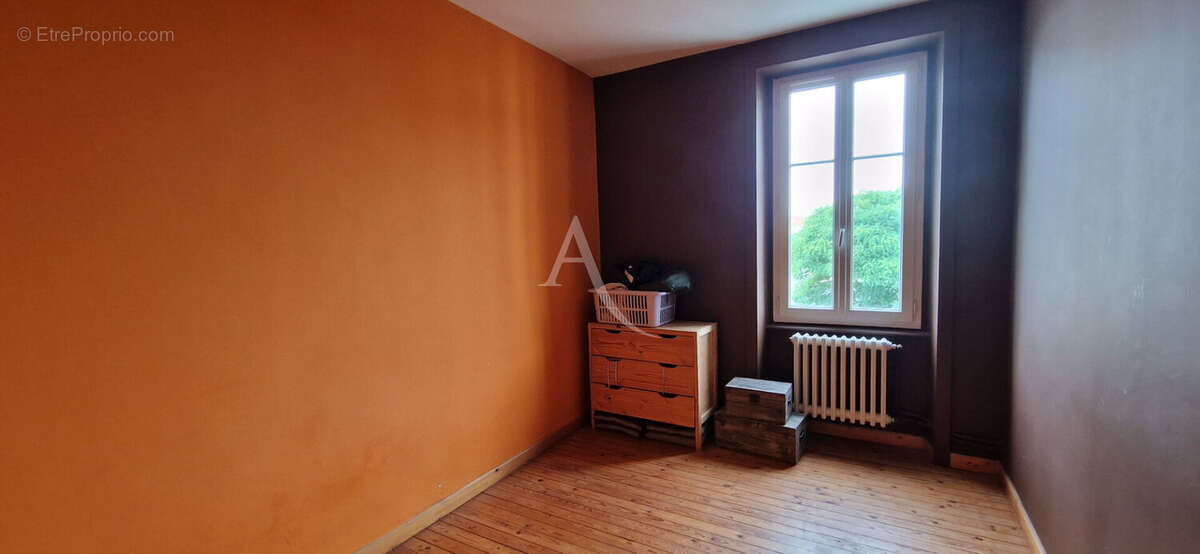 Maison à LES HERBIERS