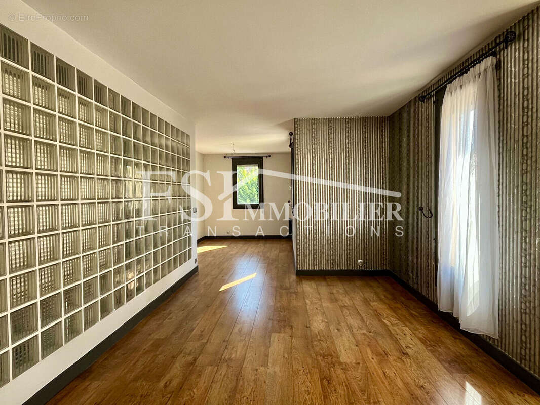 Appartement à EAUBONNE