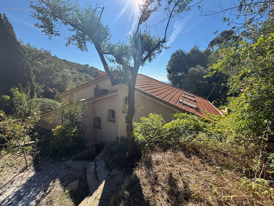 Maison à ROQUEBRUNE-CAP-MARTIN