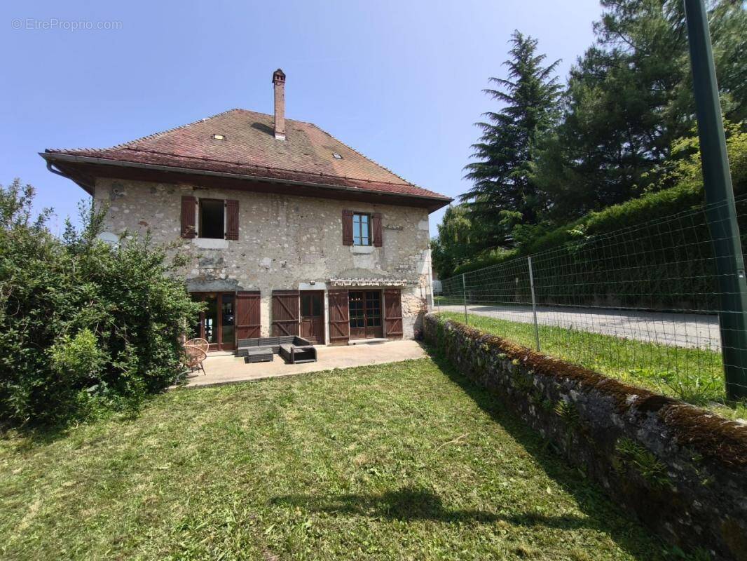 Maison à GRUFFY