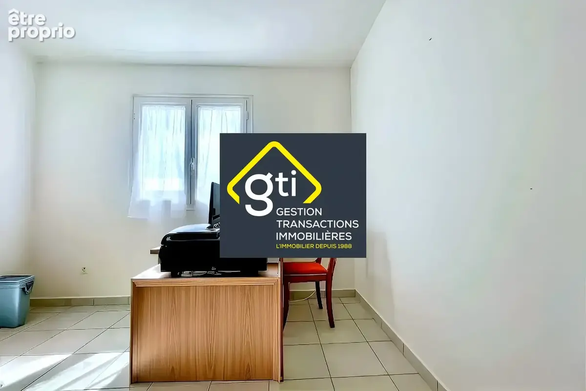 Maison 6 pièces 107 m² à vendre à Saint-Benoit (97470) - photo 8