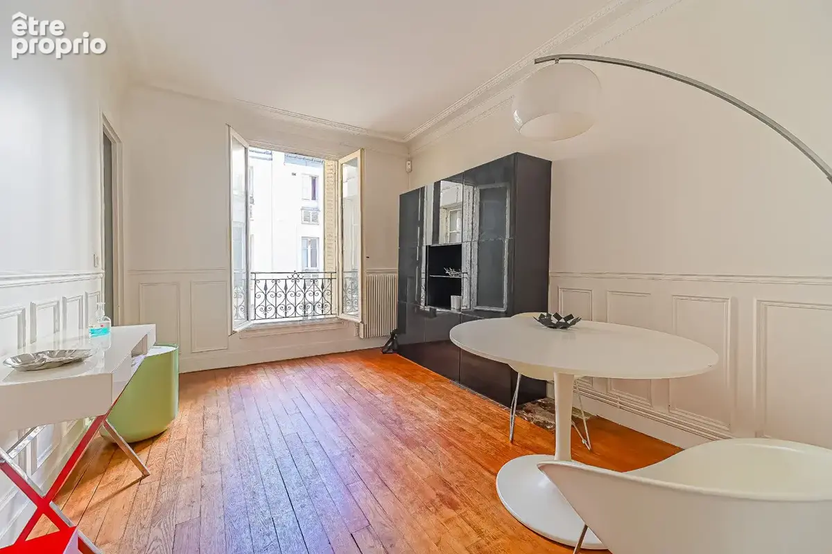Appartement à PARIS-18E