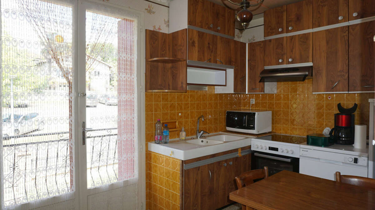 Maison à CASTELNAU-MONTRATIER