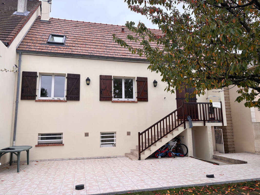 Maison à TREMBLAY-EN-FRANCE