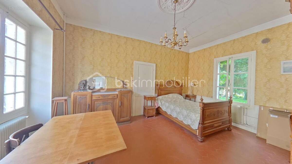 Maison à COURGENAY