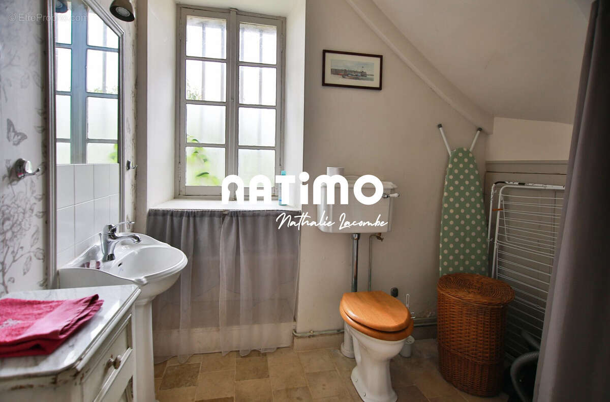 Maison à VILLARS-ET-VILLENOTTE