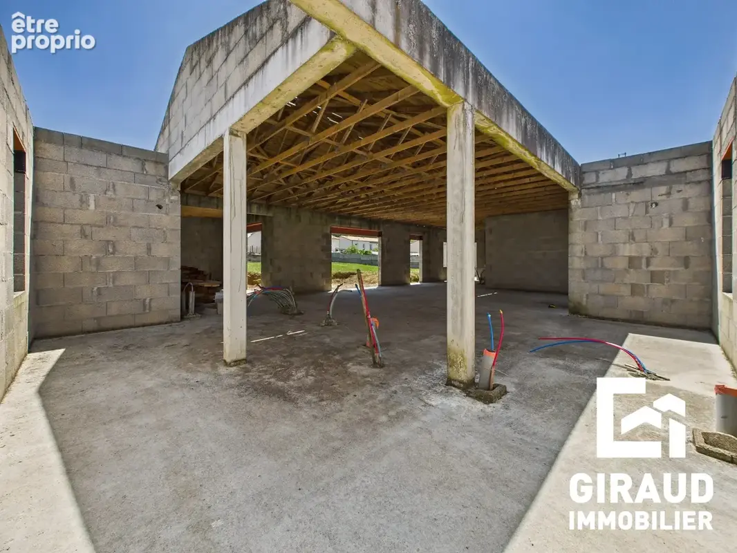 Maison 5 pièces 135 m² à vendre à Fontenay-Le-Comte (85200) - photo 3