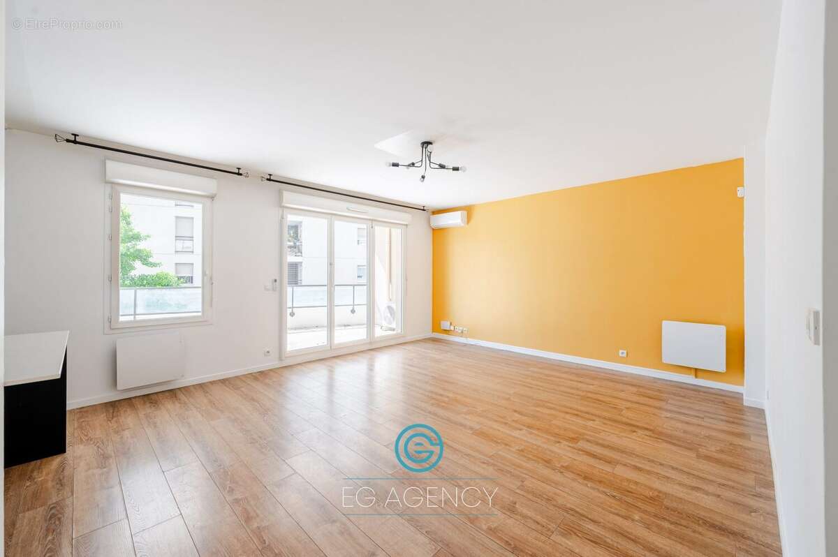 Appartement à MARSEILLE-8E