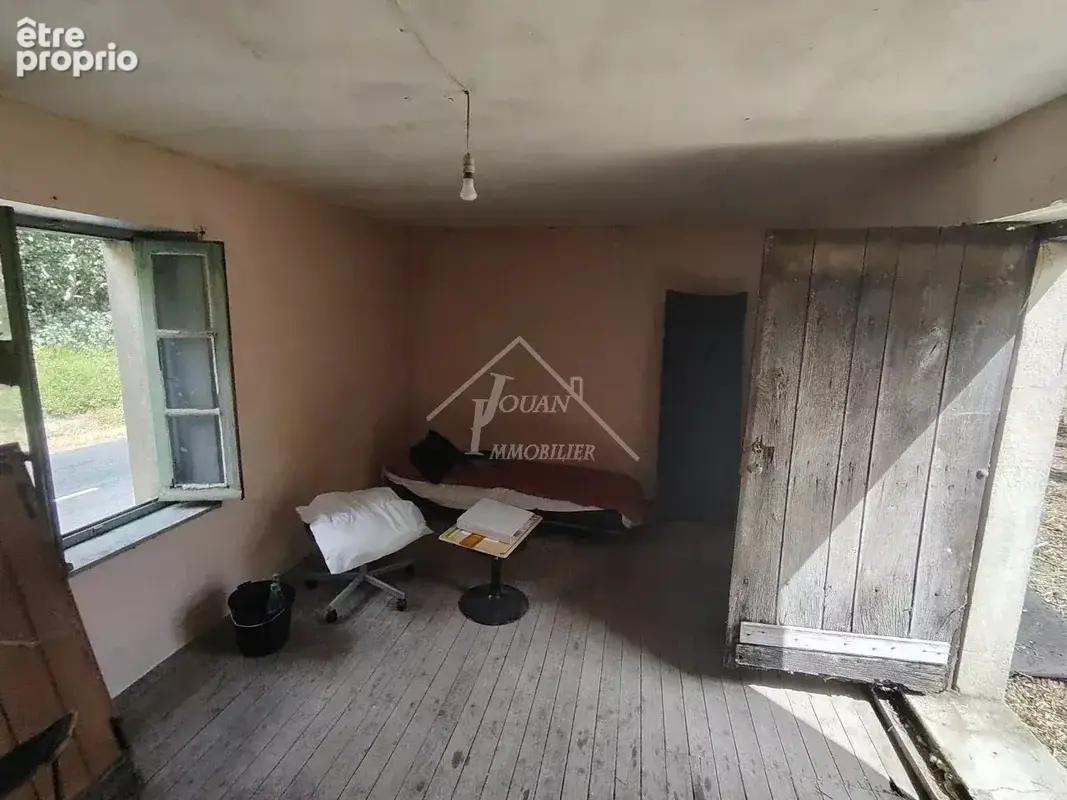 Petite maison à rénover au Donjon - photo 3