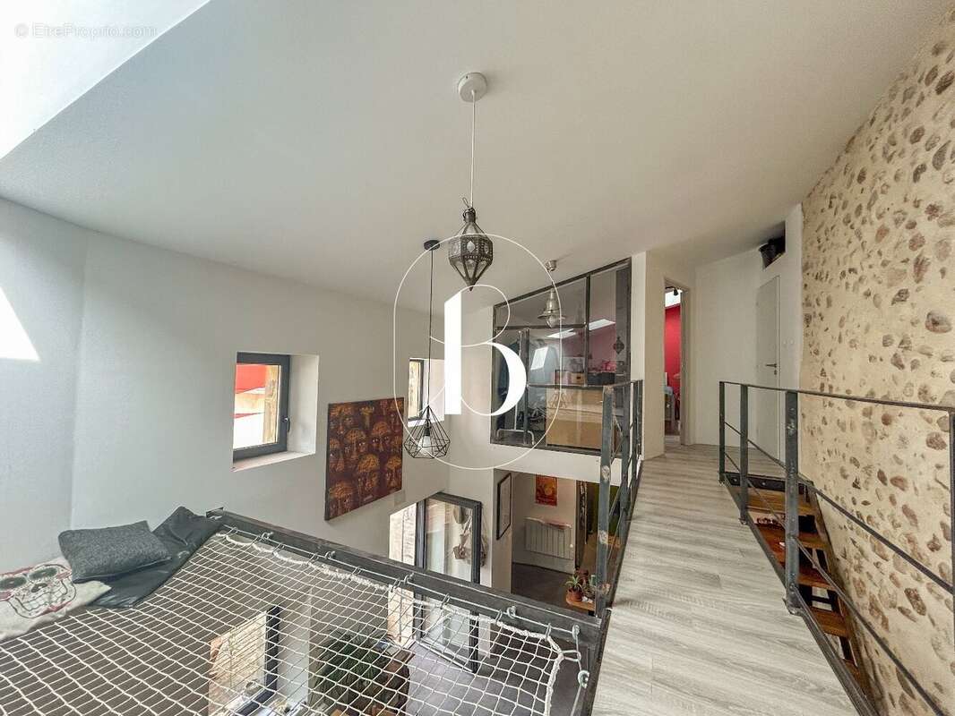 Maison 30 m² à Barjac  - photo 6