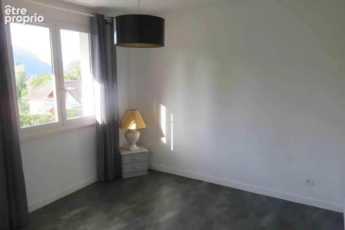 À Aix-Les-Bains, maison de 76.13m2 à vendre avec terrasse, terrain 967m2 - photo 7