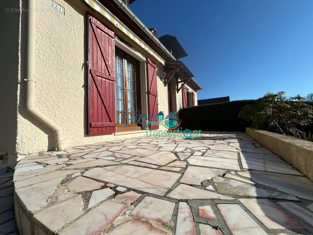 Maison à SAINT-MAURICE-D'ETELAN