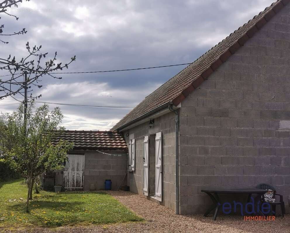 Ensemble immobilier de 160m2 - photo 7