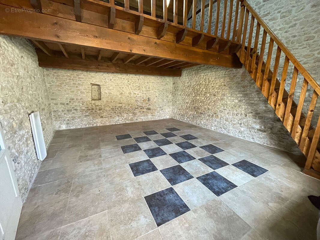 Maison à SACLAS