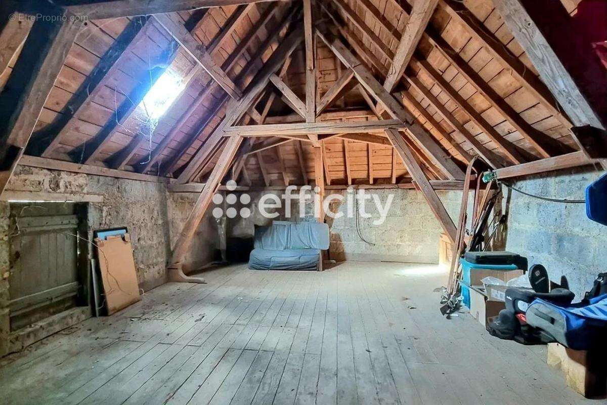 Maison à PIERRECLOS