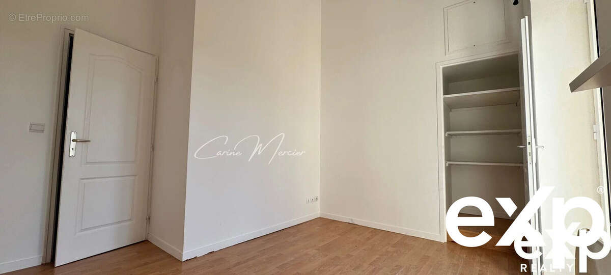 Appartement à LE TREMBLAY-SUR-MAULDRE