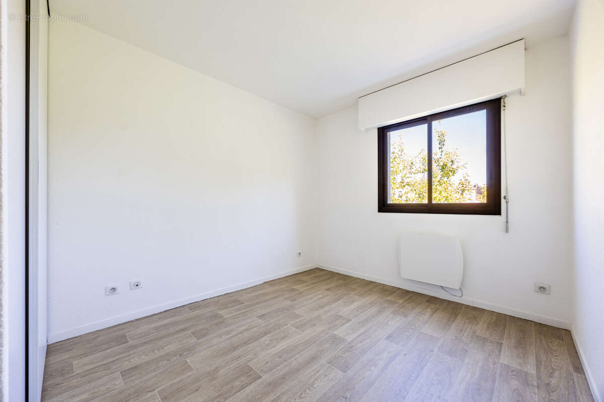 Appartement Quartier Fondaudége T3 parking, balcon, ascenseur - photo 6