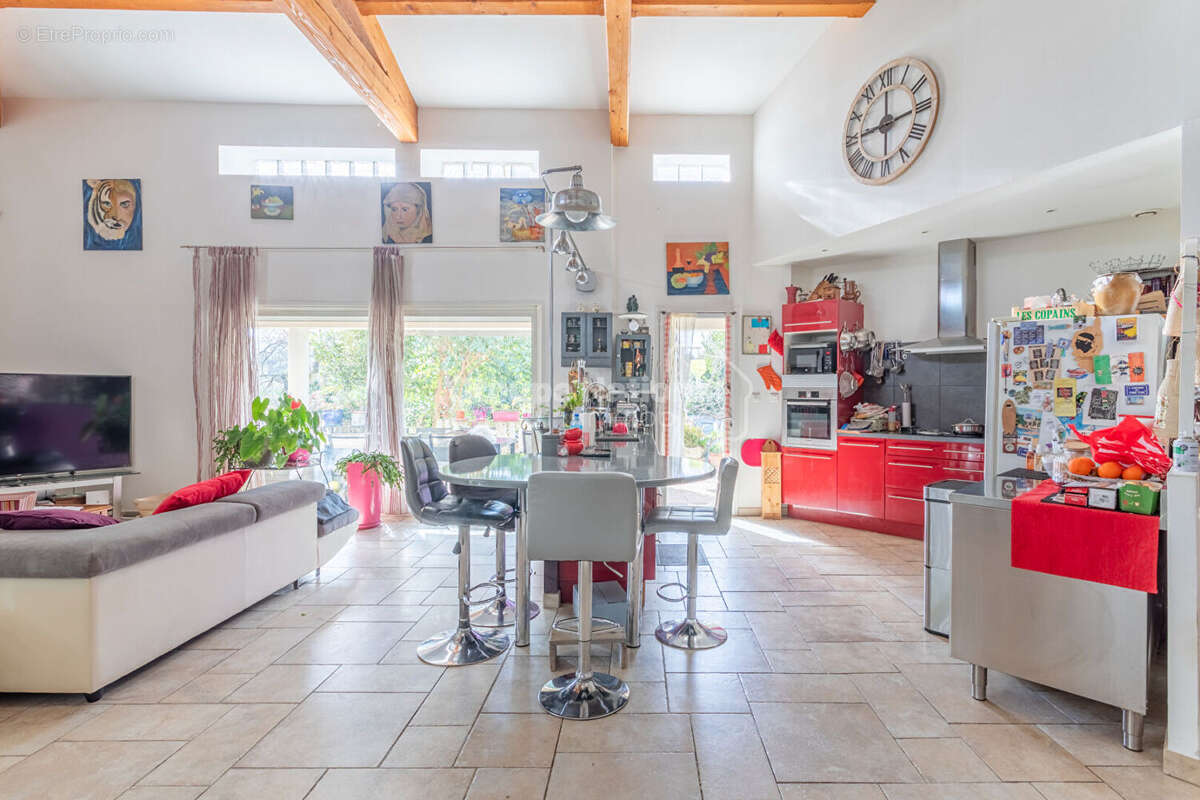 Maison à ENSUES-LA-REDONNE