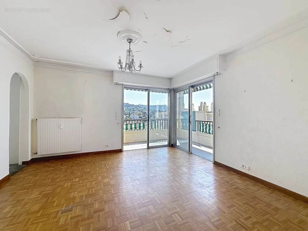 Appartement à LE CANNET