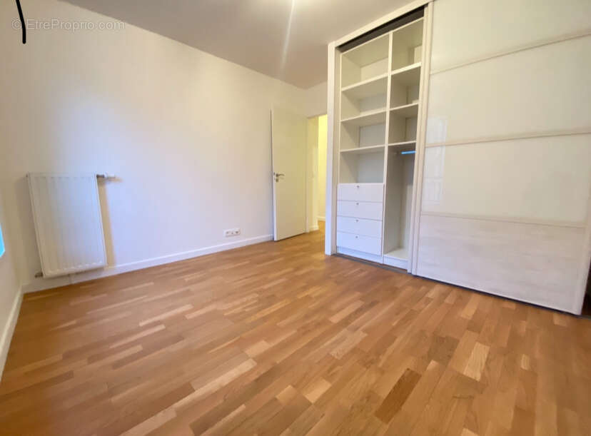 Appartement à SURESNES
