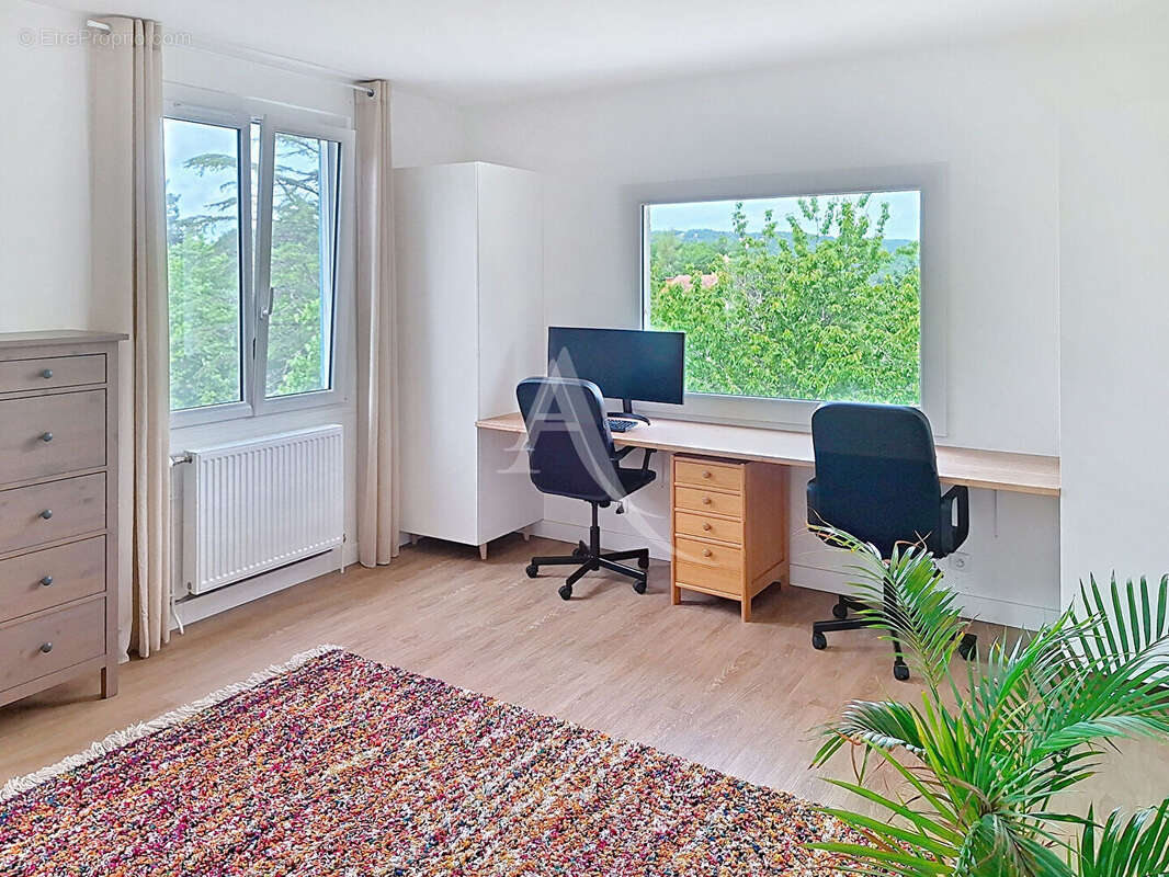 Jolie maison spacieuse, 4 chambres, au calme - photo 7