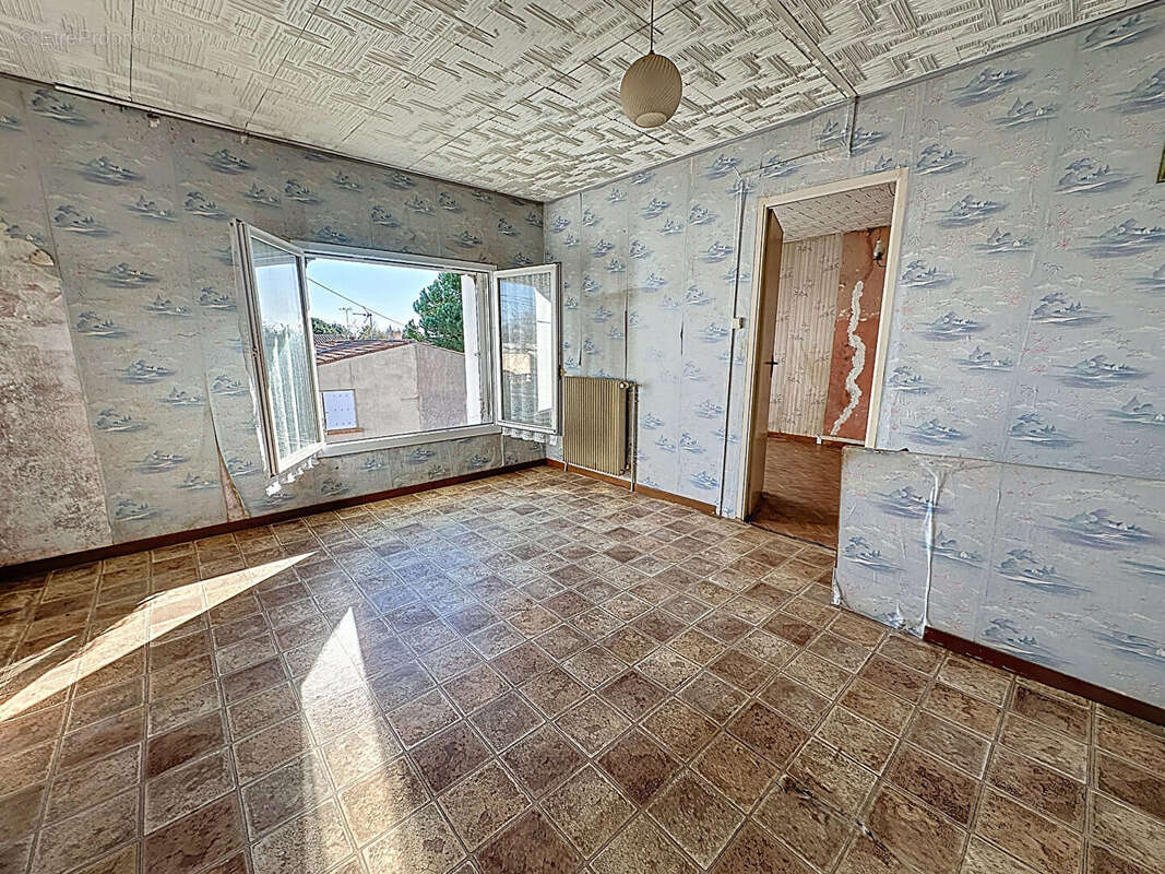 Maison à PORT-DES-BARQUES