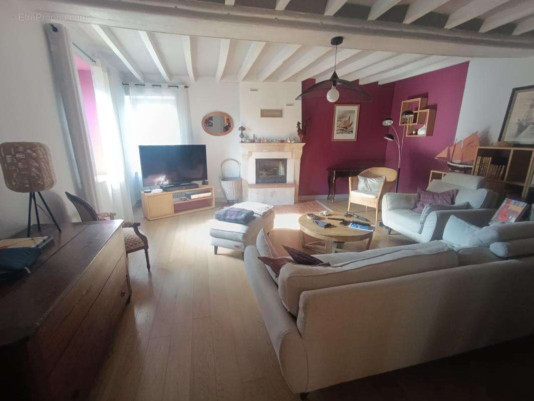 Maison à LOUE