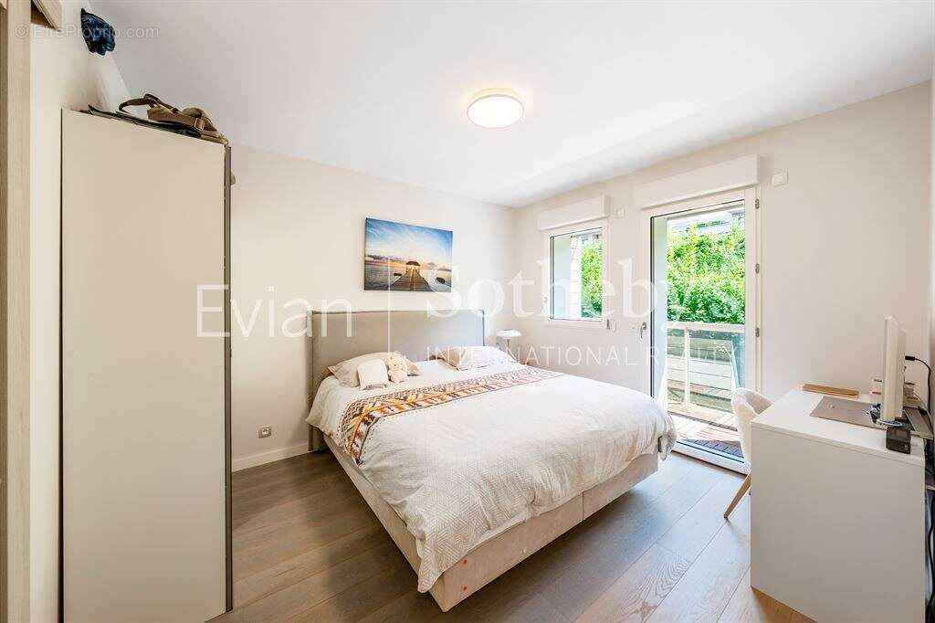 Appartement à EVIAN-LES-BAINS