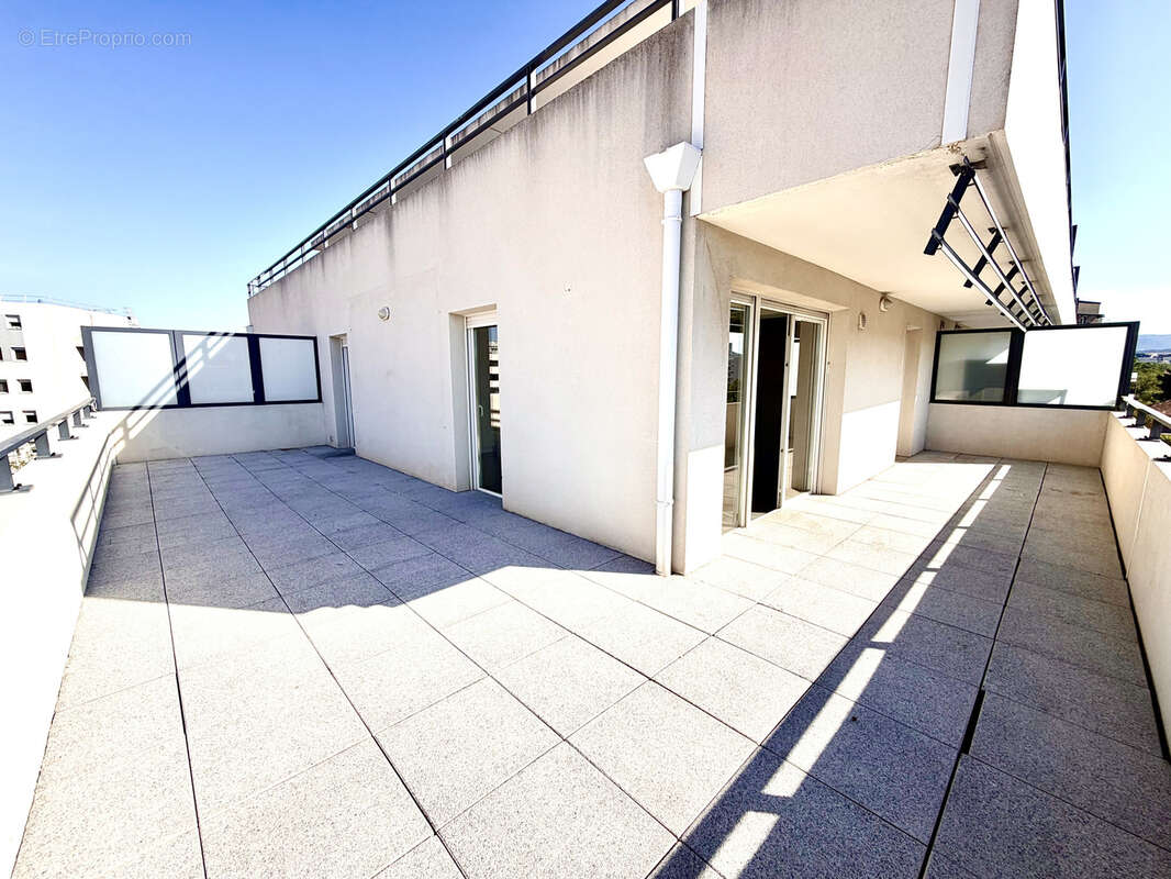 Appartement à MARSEILLE-10E