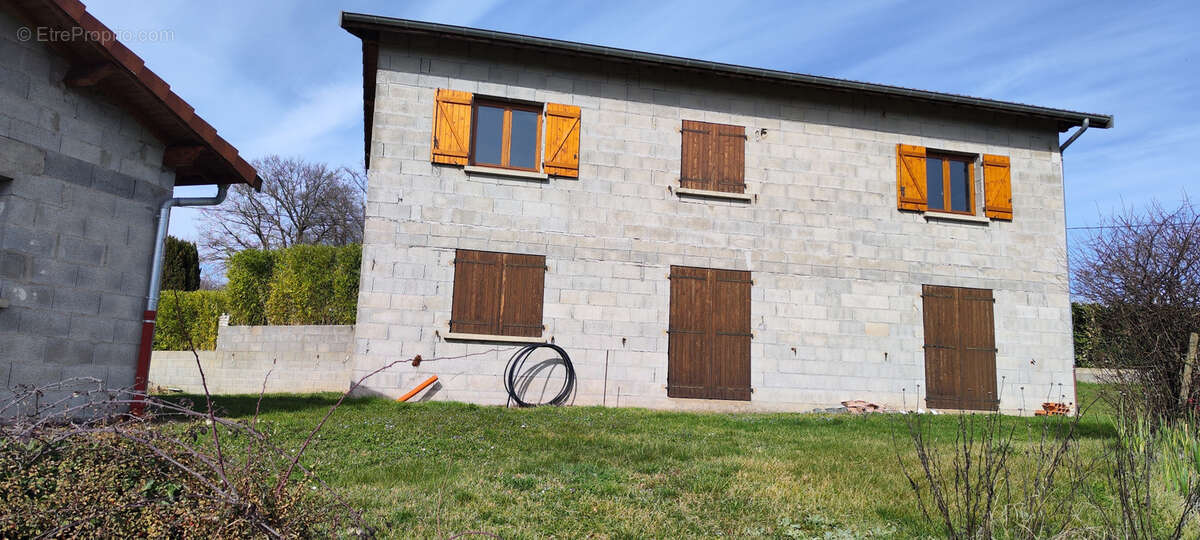 maison à aménager - photo 2
