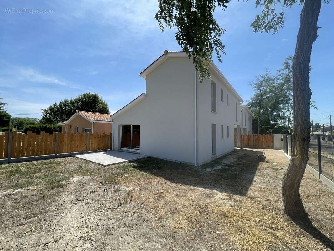 Maison à SAINT-MEDARD-EN-JALLES