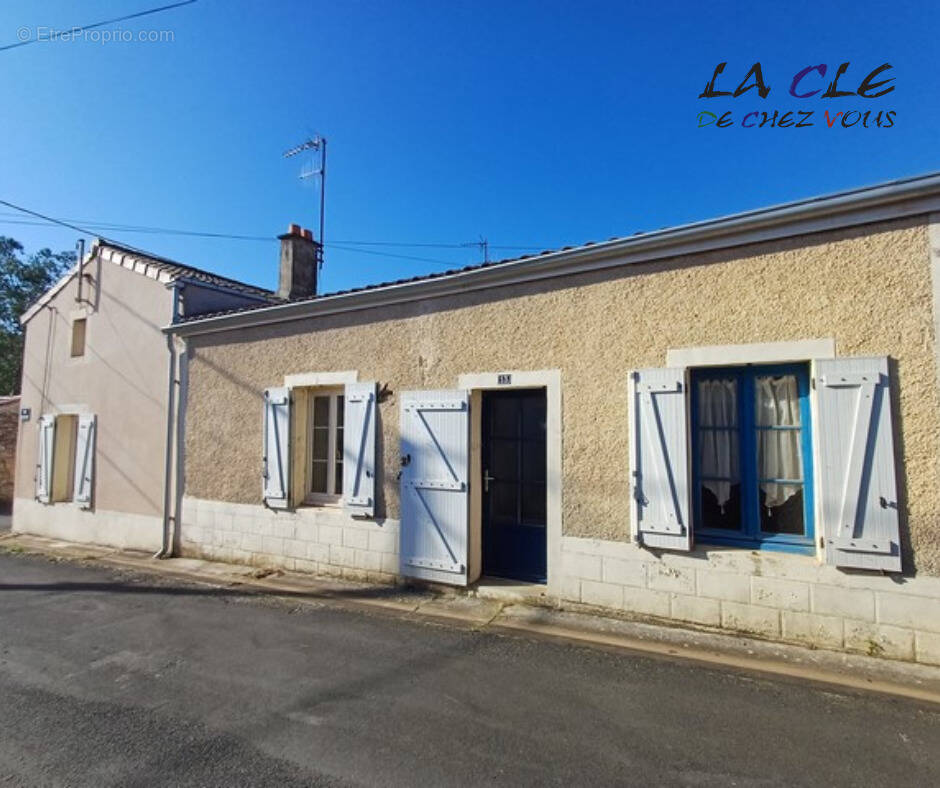 Maison à COULONGES-SUR-L&#039;AUTIZE