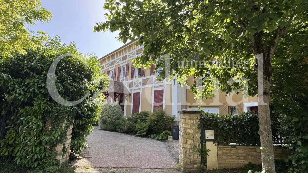 Appartement à NOISY-LE-ROI