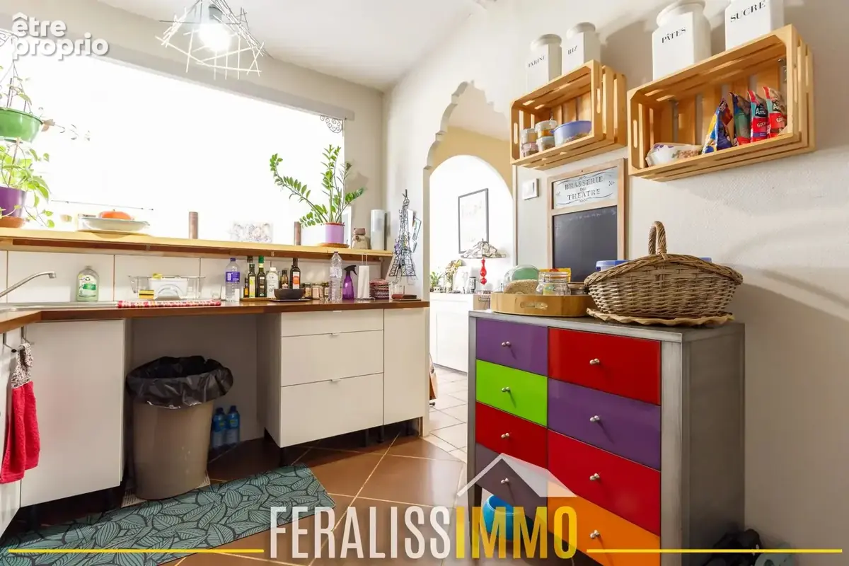 Lumineux appartement F4 de 86 m2 avec extérieur ! - photo 9