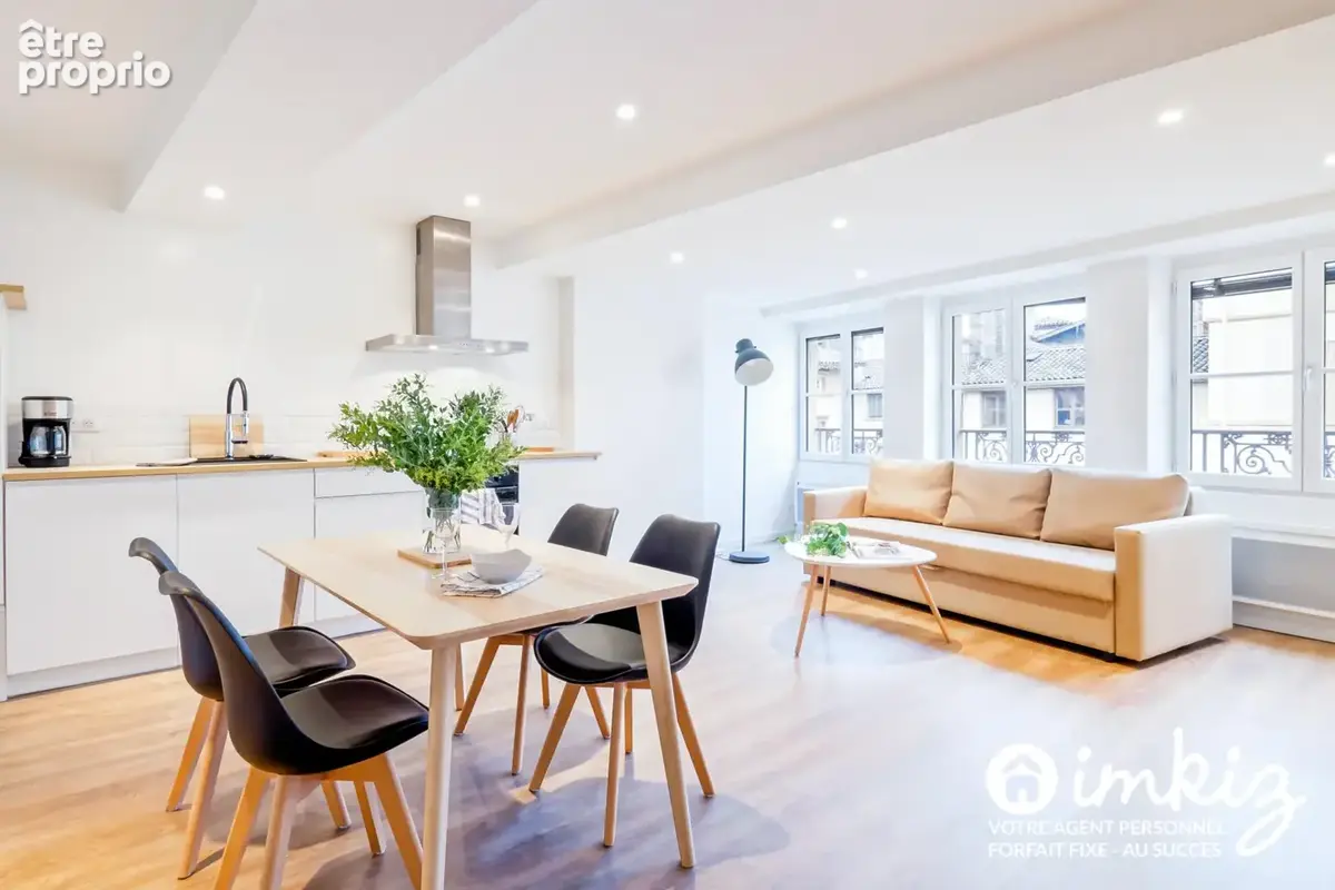 T2 62m² entièrement rénové au cœur du Vieux Lyon - photo 3