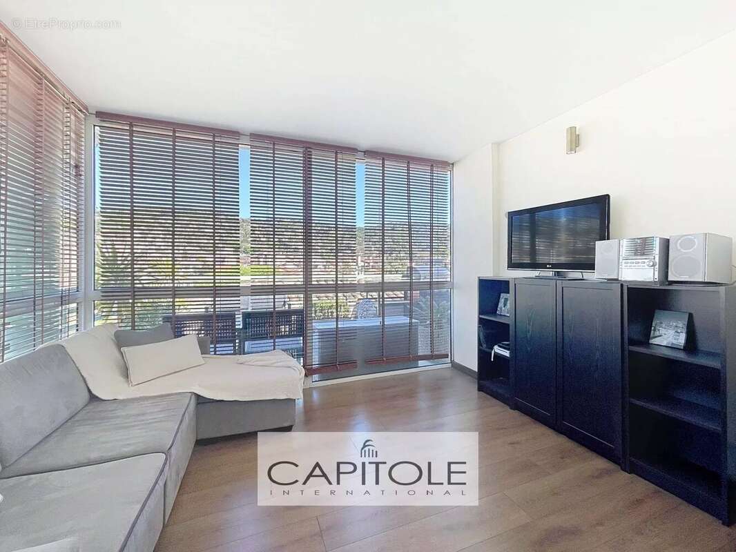 Appartement à LE CANNET