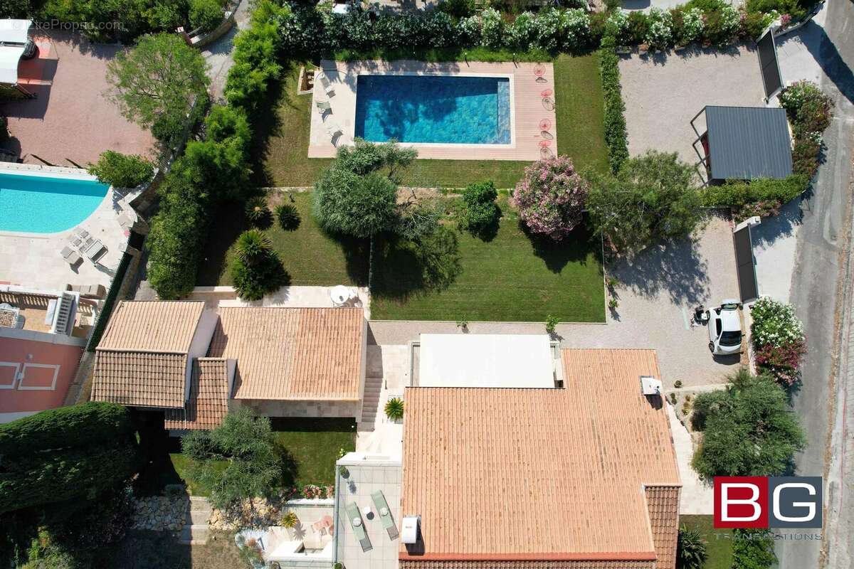 Maison à VALLAURIS