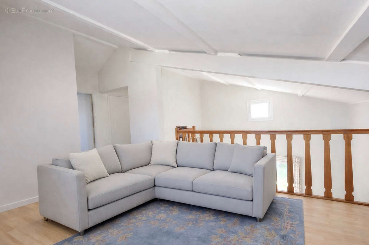 Maison à PONT-DU-CHATEAU