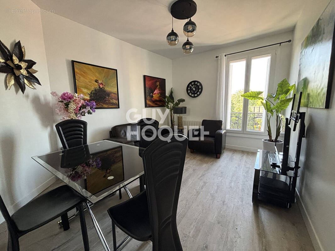 Appartement à SAINT-OUEN