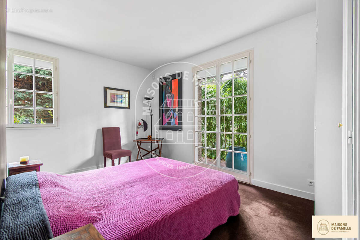 Maison à LA CELLE-SAINT-CLOUD