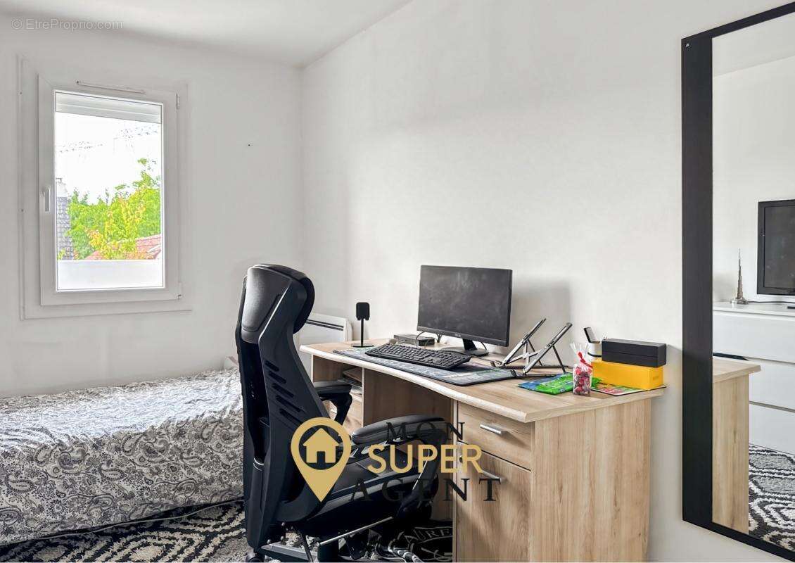 Maison à LE MEE-SUR-SEINE