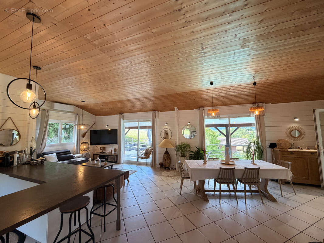Maison à BELMONT-BRETENOUX