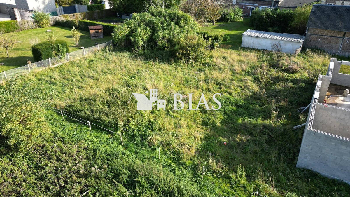 Terrain à ROMILLY-SUR-ANDELLE