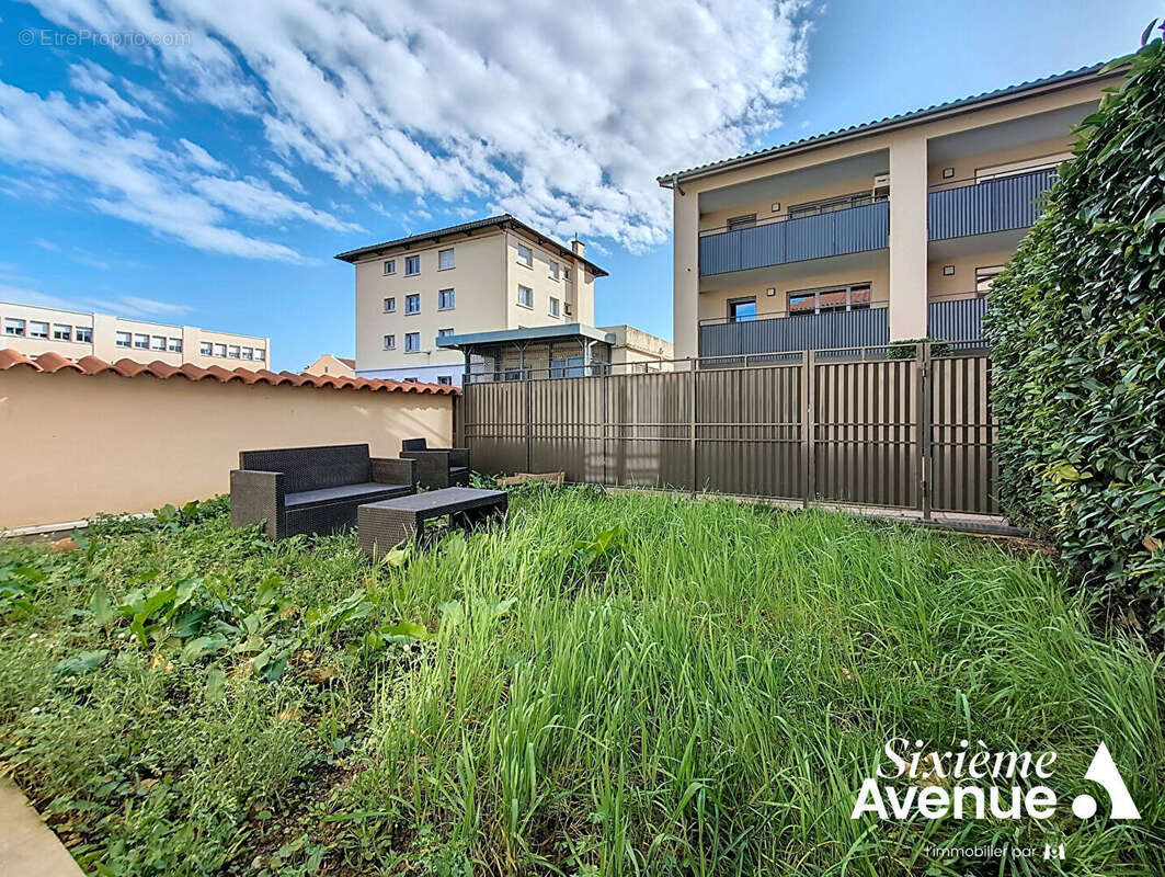 Appartement à Saint-Symphorien d'Ozon, 3 pièces, 65m², rez-de-jardin - photo 6
