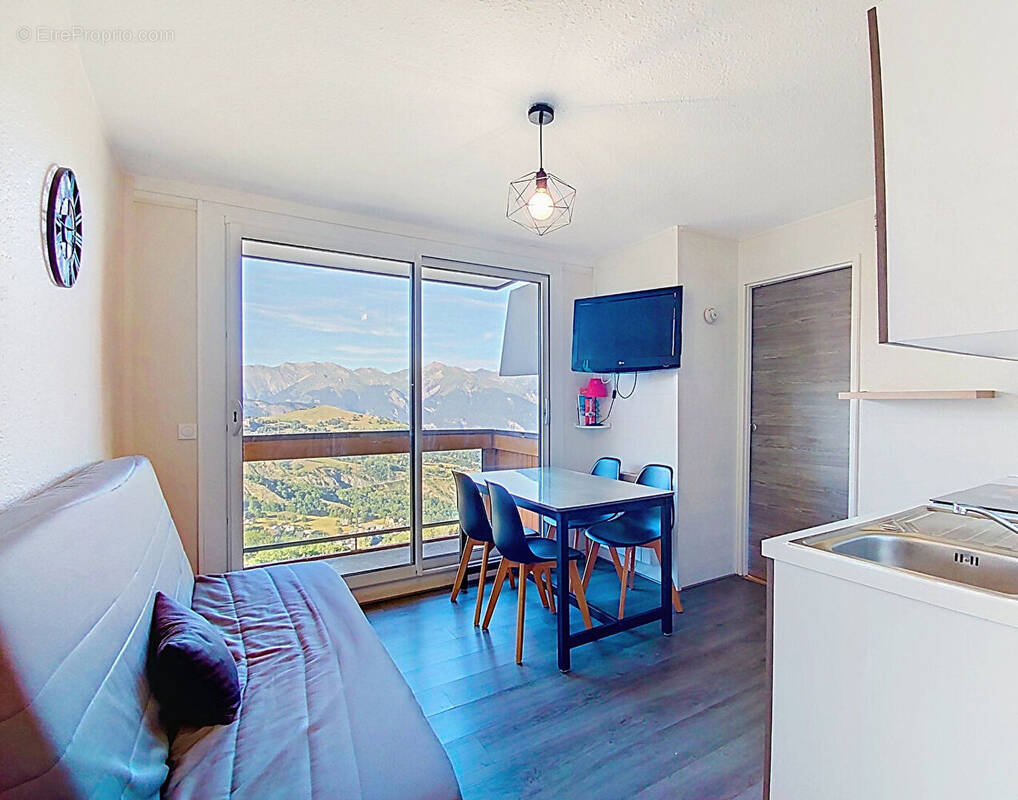 Appartement à LE CHATEL