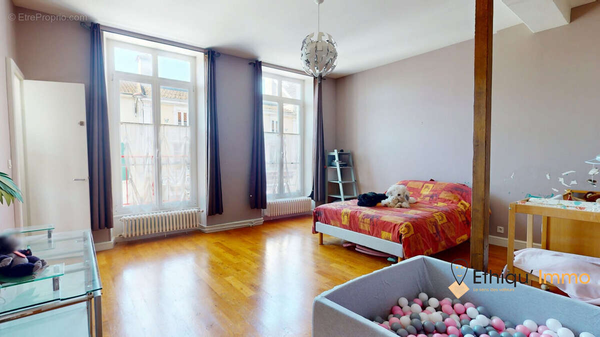 Maison à BAR-SUR-AUBE