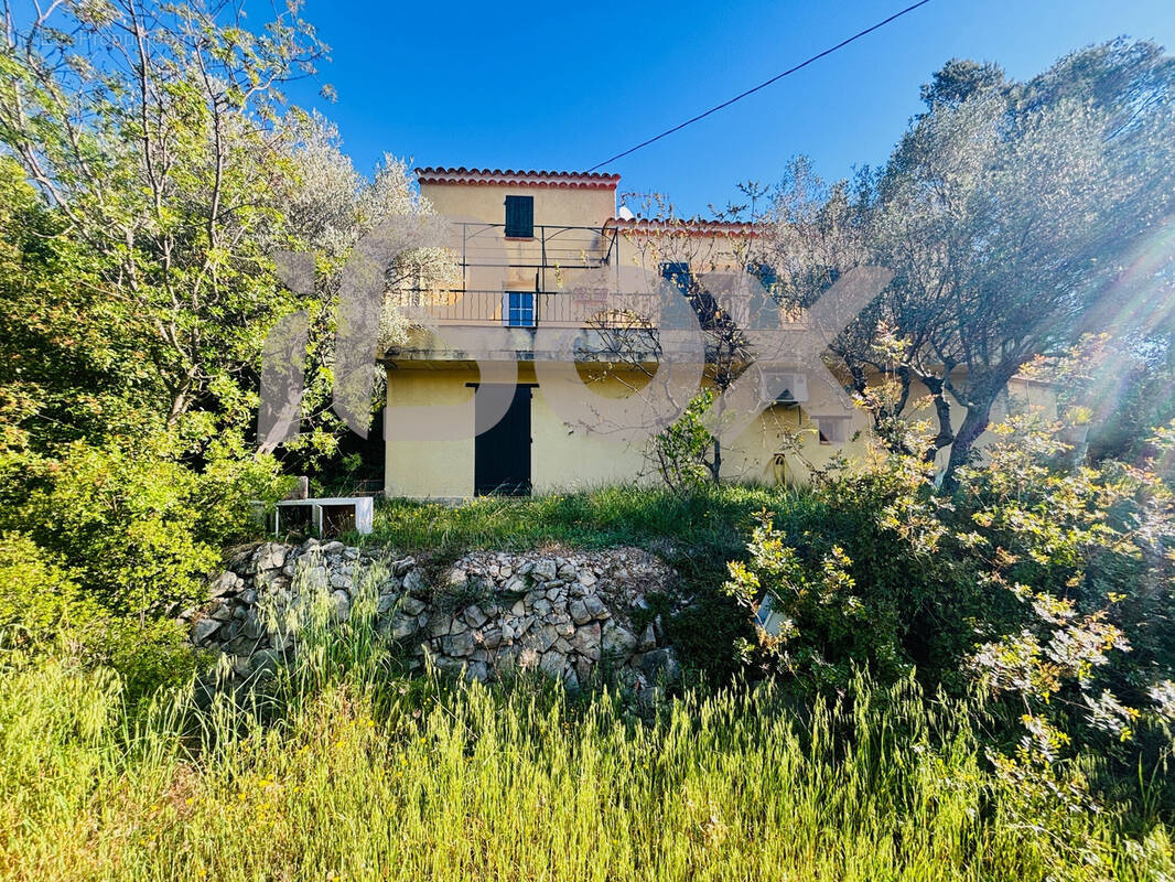Maison à SOLLIES-TOUCAS