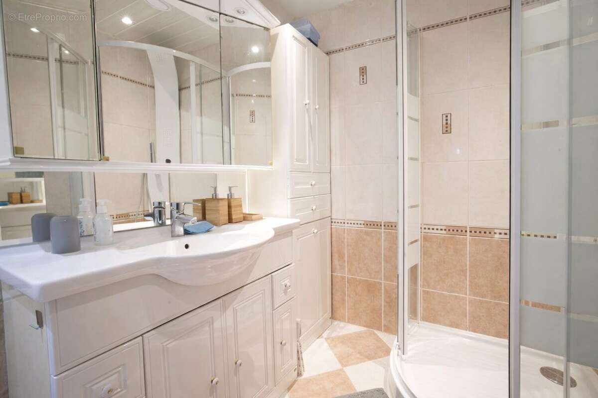 Appartement à LIVRY-GARGAN