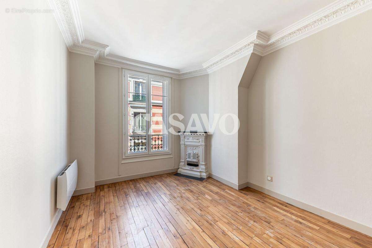 Appartement à PARIS-14E